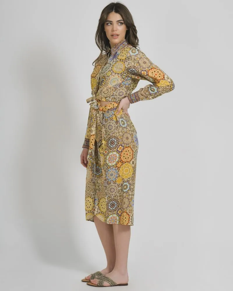 ΠΟΥΚΑΜΙΣΟ ΚΟΝΤΟ ΜΕ ΔΕΣΙΜΟ ΕΜΠΡΙΜΕ ΣΕ ΚΙΤΡΙΝΟ ΧΡΩΜΑ S/M (28%SILK / 72%CREPE)