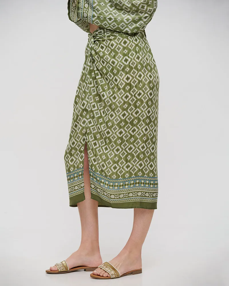 ΦΟΥΣΤΑ ΜΕ ΑΝΟΙΓΜΑ ΣΕ ΠΡΑΣΙΝΟ ΧΡΩΜΑ ΜΕ ΣΧΕΔΙΑ S/M (28%SILK / 72%CREPE)