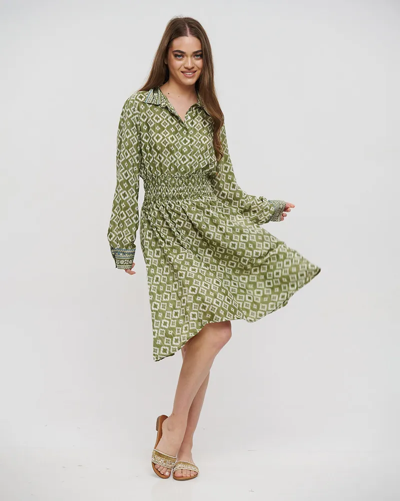 ΦΟΡΕΜΑ ΚΟΝΤΟ ΜΕ ΜΑΚΡΥ ΜΑΝΙΚΙ ΣΕ ΠΡΑΣΙΝΟ ΧΡΩΜΑ ΜΕ ΣΧΕΔΙΑ S/M (28%SILK / 72%CREPE)