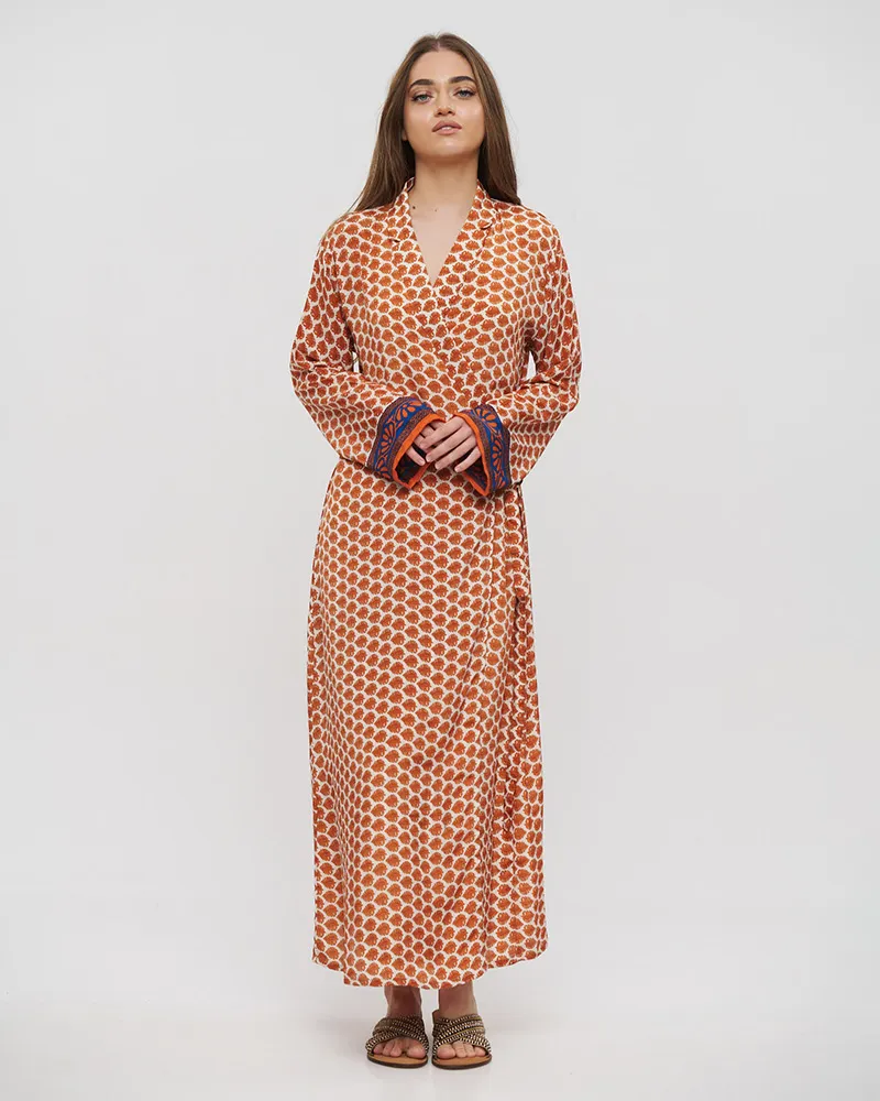 ΦΟΡΕΜΑ ΜΑΚΡΥ ΚΡΟΥΑΖΕ ΣΕ ΜΠΕΖ/ΠΟΡΤΟΚΑΛΙ ΧΡΩΜΑ ΜΕ ΣΧΕΔΙΑ ONE SIZE (28%SILK / 72%CREPE)