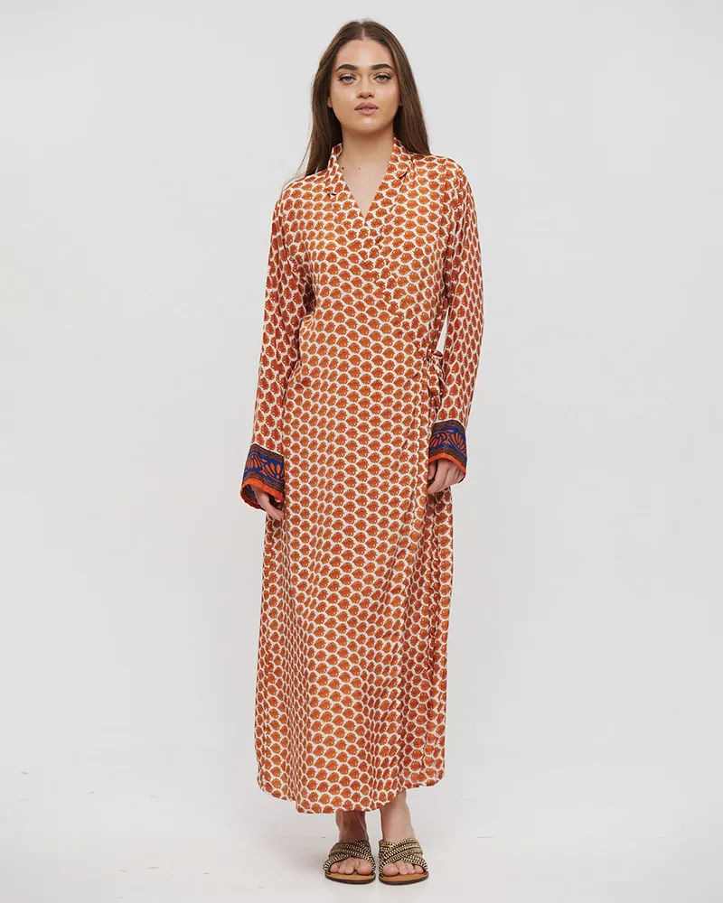 ΦΟΡΕΜΑ ΜΑΚΡΥ ΚΡΟΥΑΖΕ ΣΕ ΜΠΕΖ/ΠΟΡΤΟΚΑΛΙ ΧΡΩΜΑ ΜΕ ΣΧΕΔΙΑ ONE SIZE (28%SILK / 72%CREPE)