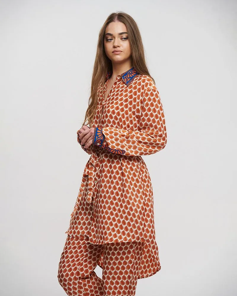 ΠΟΥΚΑΜΙΣΟ ΜΕ ΖΩΝΗ ΣΕ ΜΠΕΖ/ΠΟΡΤΟΚΑΛΙ ΧΡΩΜΑ ΜΕ ΣΧΕΔΙΑ S/M (28%SILK / 72%CREPE)