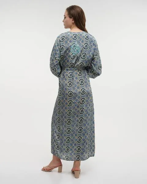 ΦΟΡΕΜΑ ΜΑΚΡΥ ΕΜΠΡΙΜΕ ΣΕ ΜΠΛΕ ΧΡΩΜΑ S/M (28%SILK / 72% POLYESTER)