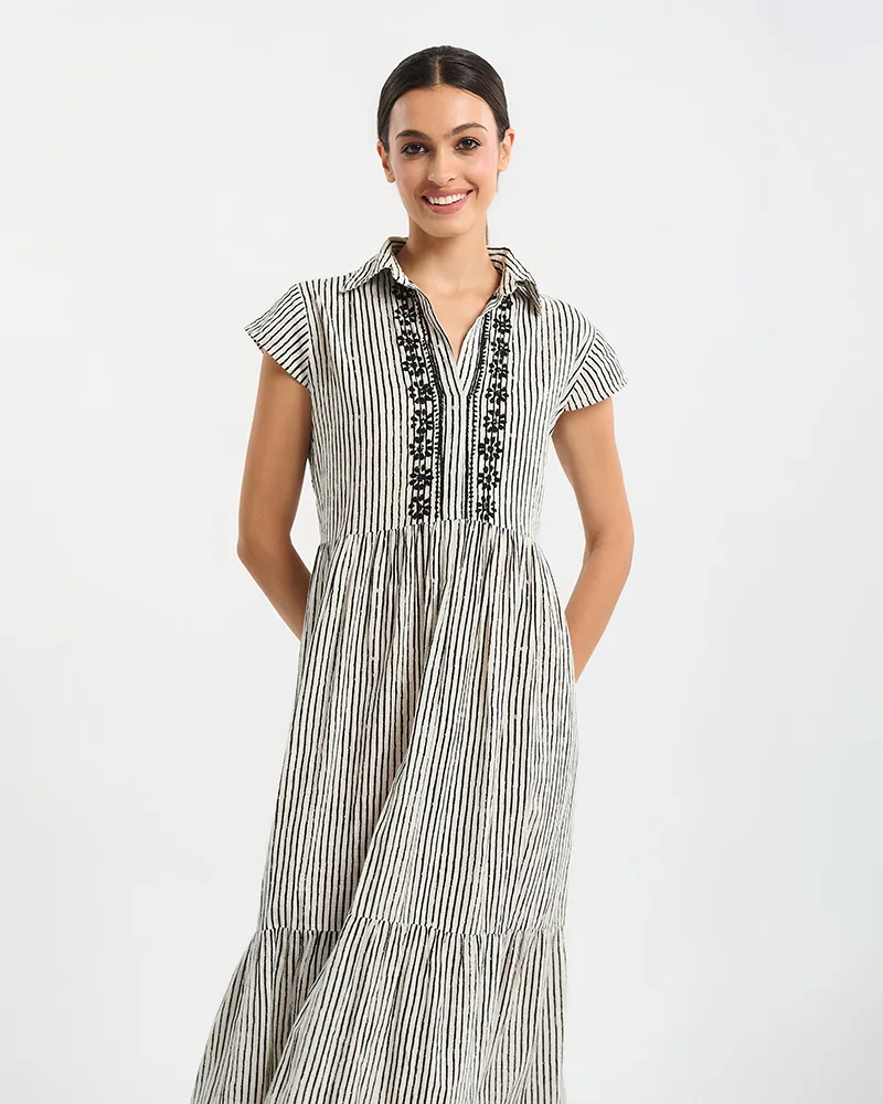 ΦΟΡΕΜΑ ΜΑΚΡΥ ΑΜΑΝΙΚΟ ΣΕ ΛΕΥΚΌ ΜΕ ΜΑΥΡΕΣ ΡΙΓΕΣ ONE SIZE (100 % COTTON)