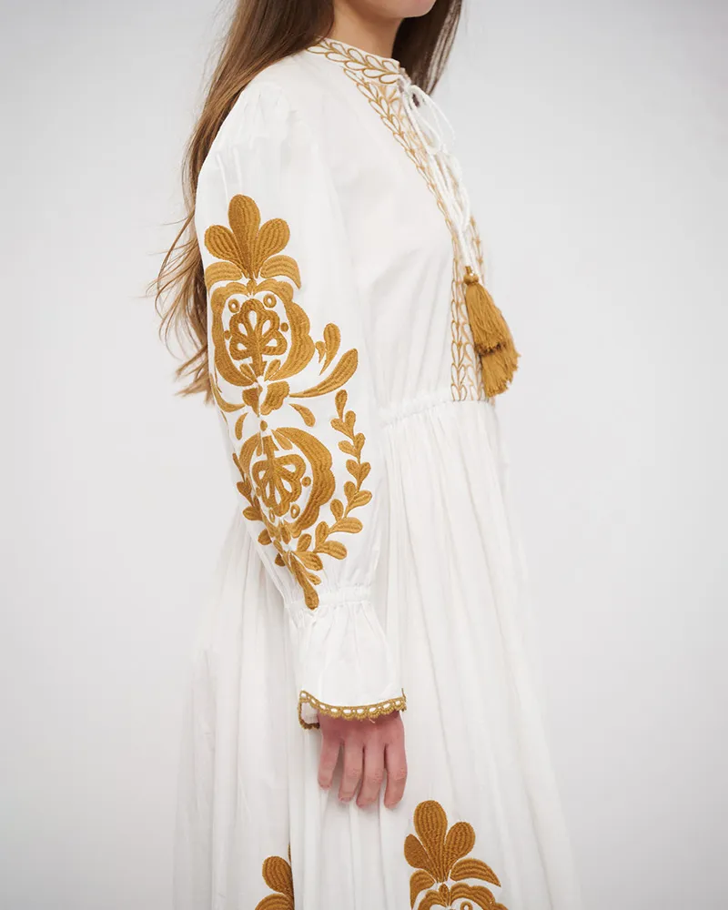 ΦΟΡΕΜΑ/ΚΑΦΤΑΝΙ ΜΑΚΡΥ ΣΕ ΛΕΥΚΟ ΧΡΩΜΑ ΜΕ ΧΡΥΣΑ ΚΕΝΤΗΜΑΤΑ ONE SIZE (100% COTTON)