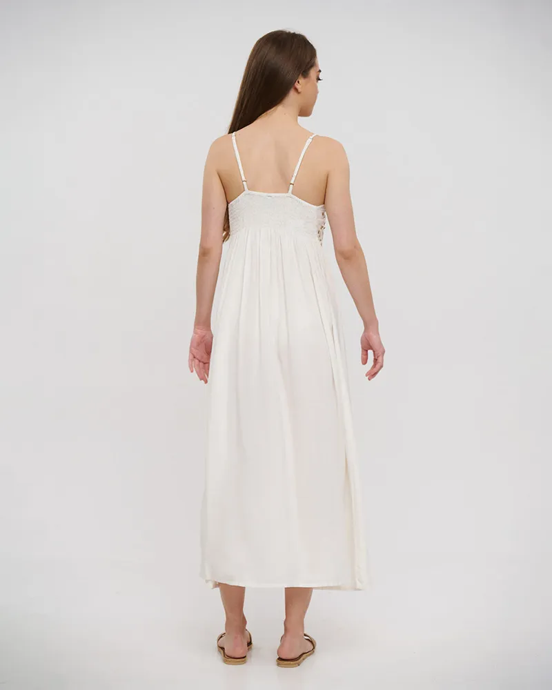 ΦΟΡΕΜΑ ΜΑΚΡΥ ΑΜΑΝΙΚΟ ΣΕ ΛΕΥΚΟ ΧΡΩΜΑ ΜΕ ΧΡΥΣΕΣ ΛΕΠΤΟΜΕΡΕΙΕΣ ONE SIZE (100% RAYON)