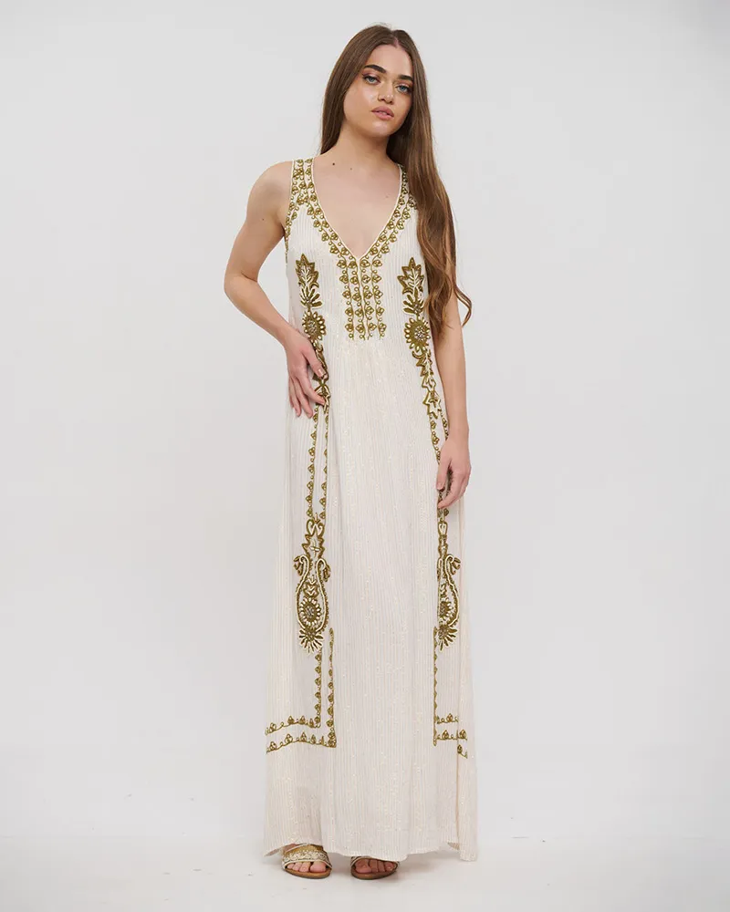 ΦΟΡΕΜΑ ΜΑΚΡΥ ΑΜΑΝΙΚΟ ΣΕ ΛΕΥΚΟ ΧΡΩΜΑ ΜΕ ΧΡΥΣΕΣ ΛΕΠΤΟΜΕΡΕΙΕΣ ONE SIZE (100% RAYON)
