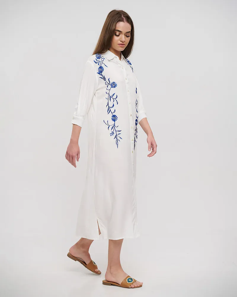 ΠΟΥΚΑΜΙΣΑ ΜΑΚΡΙΑ ΛΕΥΚΗ ΜΕ ΜΠΛΕ ΛΕΠΤΟΜΕΡΕΙΕΣ ONE SIZE (100%RAYON)