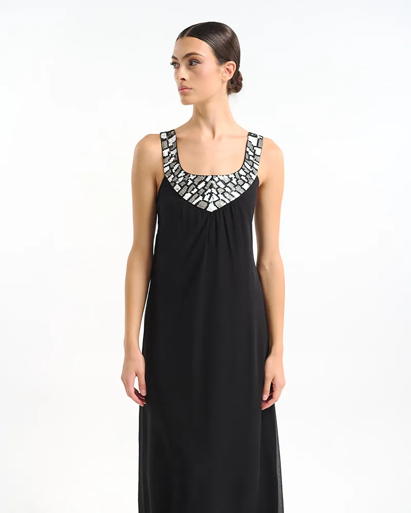 ΦΟΡΕΜΑ ΜΑΚΡΥ ΜΕ ΑΜΑΝΙΚΟ ΜΑΝΙΚΙ ΣΕ ΜΑΥΡΟ ΧΡΩΜΑ ΜΕ ΑΣΗΜΙ ΛΕΠΤΟΜΕΡΕΙΕΣ ONE SIZE ( 100% POLYESTER)