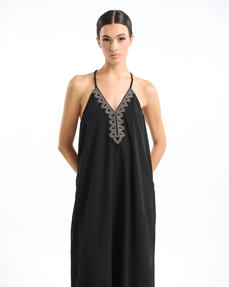 ΦΟΡΕΜΑ ΜΑΚΡΥ ΜΕ ΤΙΡΑΝΤΕΣ ΣΕ ΜΑΥΡΟ ΧΡΩΜΑ ΜΕ ΑΣΗΜΕΝΙΕΣ ΛΕΠΤΟΜΕΡΕΙΕΣ ONE SIZE ( 100% POLYESTER)