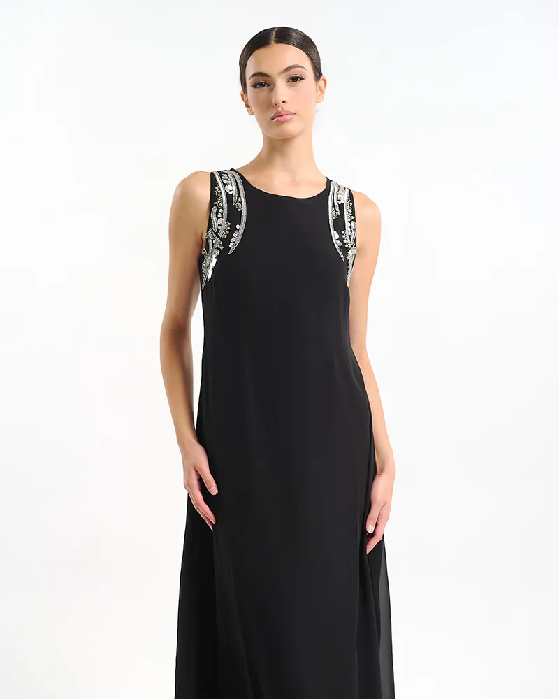 ΜΑΚΡΥ ΑΜΑΝΙΚΟ ΦΟΡΕΜΑ ΣΕ ΜΑΥΡΟ ΧΡΩΜΑ ΜΕ ΑΣΗΜΙ ΛΕΠΤΟΜΕΡΕΙΕΣ ONE SIZE ( 100% POLYESTER)