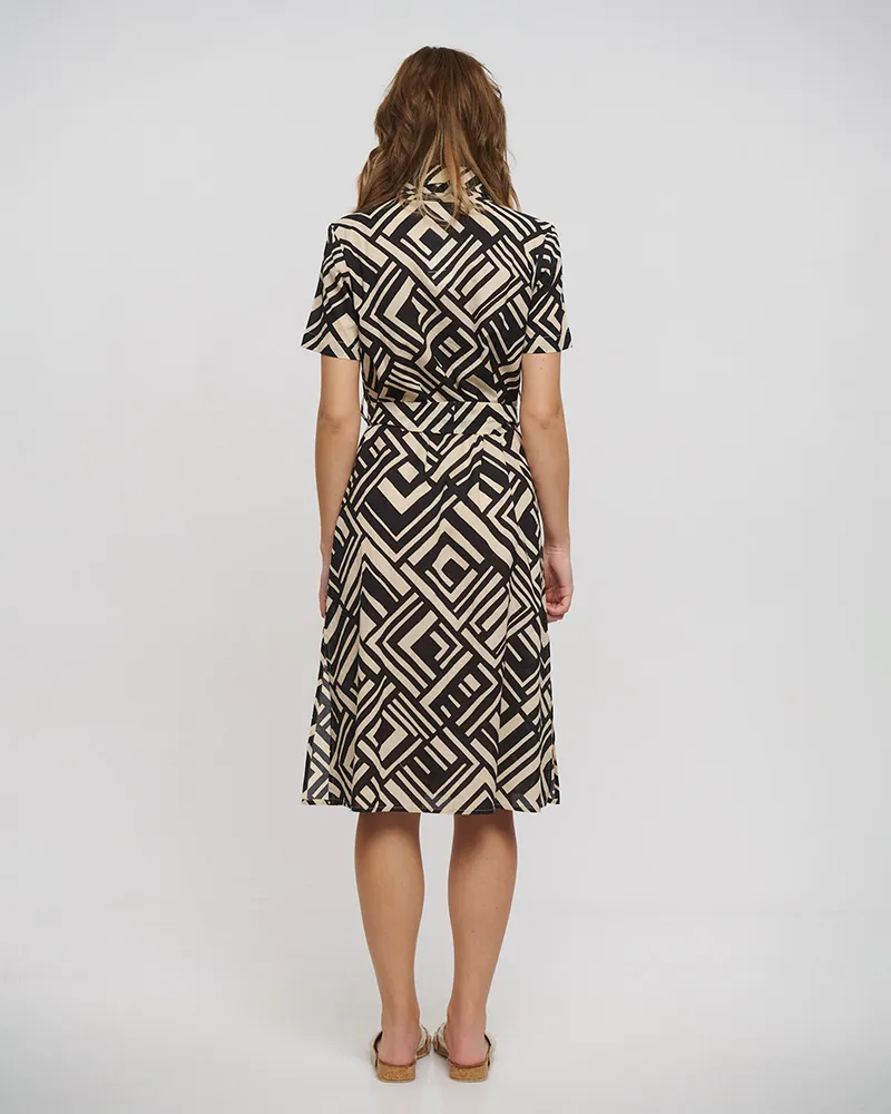 ΠΟΥΚΑΜΙΣΑ/ΦΟΡΕΜΑ ΜΑΚΡΙΑ ΜΕ ΚΟΝΤΟ ΜΑΝΙΚΙ ΚΑΙ ΖΩΝΗ ΣΕ ΜΑΥΡΟ/ΜΠΕΖ ΧΡΩΜΑ ONE SIZE(100% COTTON)