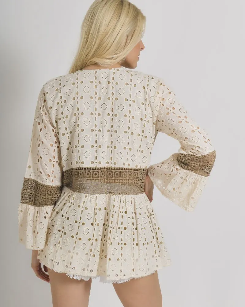 ΚΙΜΟΝΟ ΚΟΝΤΟ ΜΕ ΜΑΚΡΥ ΜΑΝΙΚΙ ΣΕ ΜΠΕΖ ΧΡΩΜΑ ME ΔΑΝΤΕΛΑ ONE SIZE (100% COTTON) . ΚΙΜΟΝΟ ΚΟΝΤΟ ΜΕ ΜΑΚΡΥ ΜΑΝΙΚΙ ΣΕ ΜΠΕΖ ΧΡΩΜΑ ME ΔΑΝΤΕΛΑ ONE SIZE (100% COTTON) .