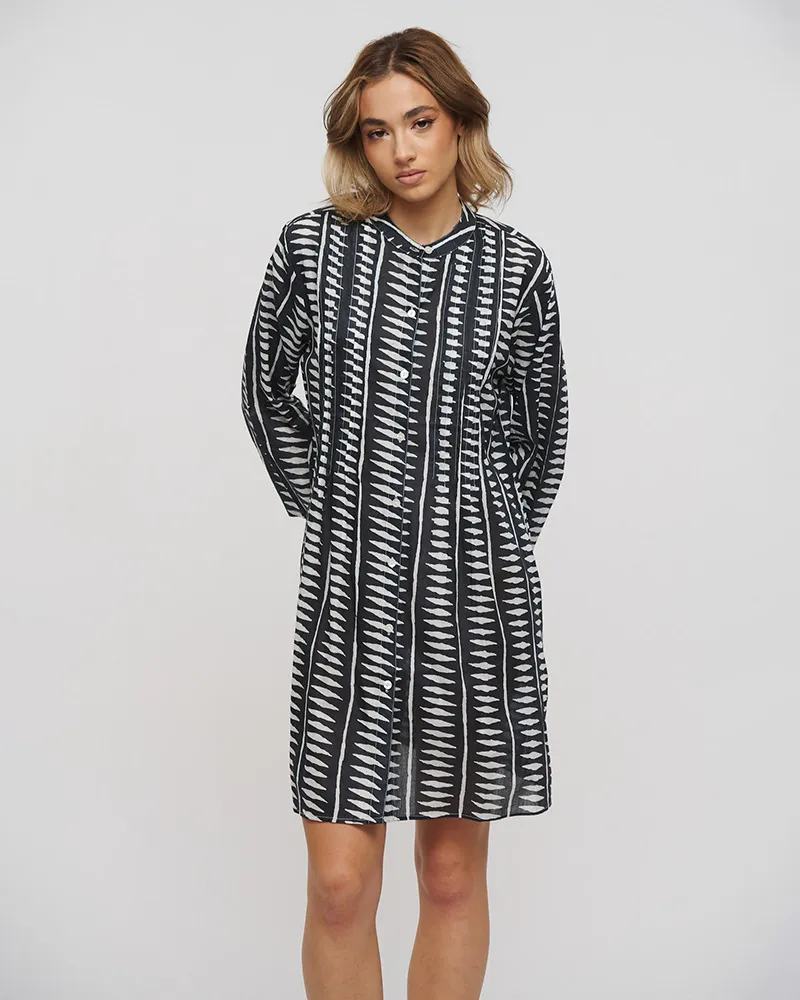 ΠΟΥΚΑΜΙΣΑ ΚΟΝΤΗ ΜΕ ΜΑΚΡΥ ΜΑΝΙΚΙ ΑΣΠΡΟΜΑΥΡΗ ONE SIZE (100% COTTON) ΠΟΥΚΑΜΙΣΑ ΚΟΝΤΗ ΜΕ ΜΑΚΡΥ ΜΑΝΙΚΙ ΑΣΠΡΟΜΑΥΡΗ ONE SIZE (100% COTTON)