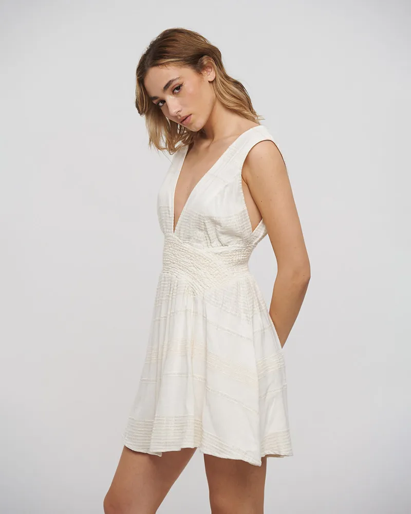 ΦΟΡΕΜΑ ΚΟΝΤΟ ΑΜΑΝΙΚΟ ΜΕ ΑΝΟΙΓΜΑ ΣΤΗ ΠΛΑΤΗ ΕΚΡΟΥ ΜΕ LUREX ONE SIZE (100% COTTON)