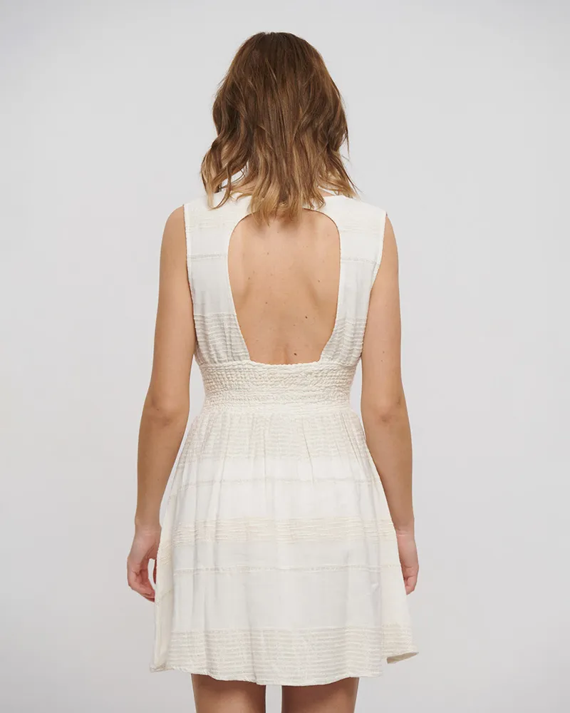 ΦΟΡΕΜΑ ΚΟΝΤΟ ΑΜΑΝΙΚΟ ΜΕ ΑΝΟΙΓΜΑ ΣΤΗ ΠΛΑΤΗ ΕΚΡΟΥ ΜΕ LUREX ONE SIZE (100% COTTON)