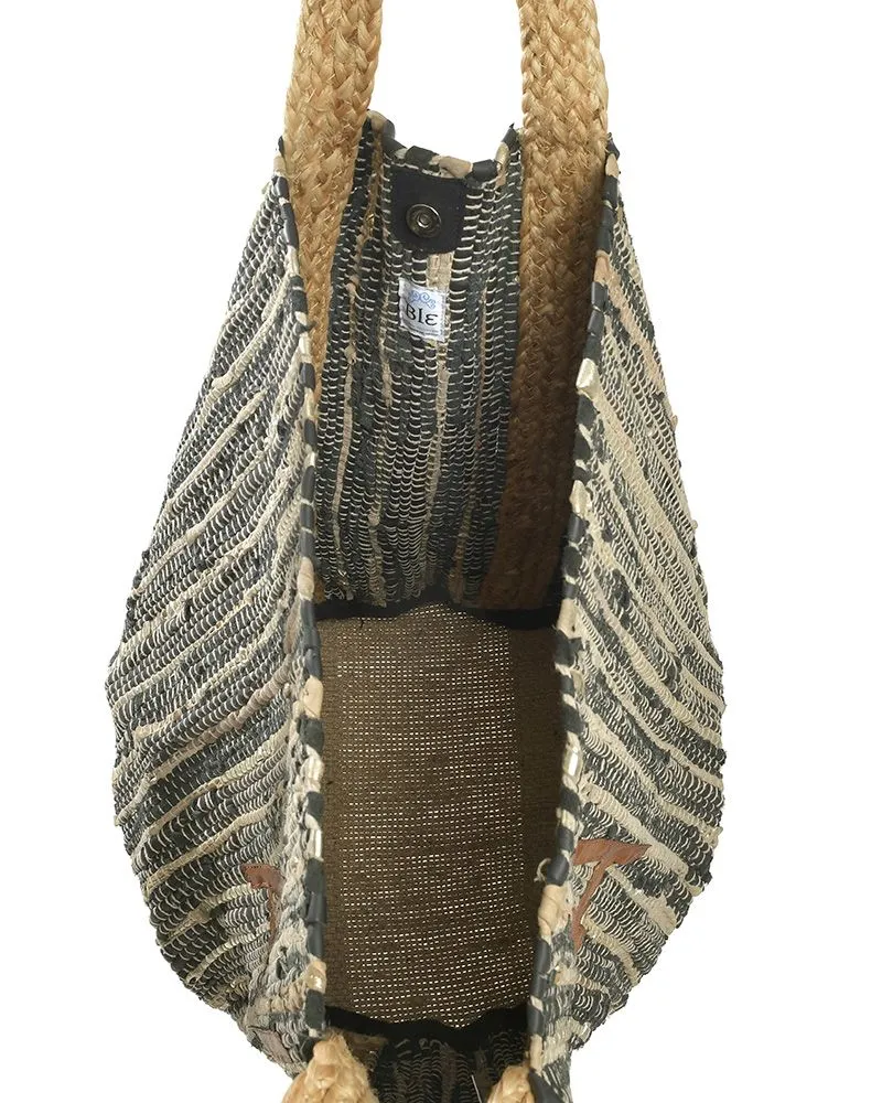 ΤΣΑΝΤΑ ΥΦΑΣΜΑΤΙΝΗ ΜΑΥΡΟ/ΧΡΥΣΟ ΜΕ ΧΕΡΟΥΛΙΑ ΑΠΟ ΓΙΟΥΤΑ 46x16x40(COTTON/JUTE)