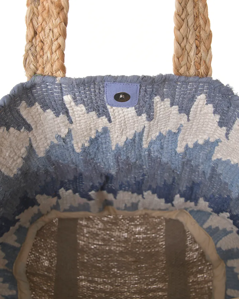 ΥΦΑΣΜΑΤΙΝΗ ΤΣΑΝΤΑ ΜΠΛΕ/ΛΕΥΚΟ 31X40X31 (70% COTTON 30% JUTE)