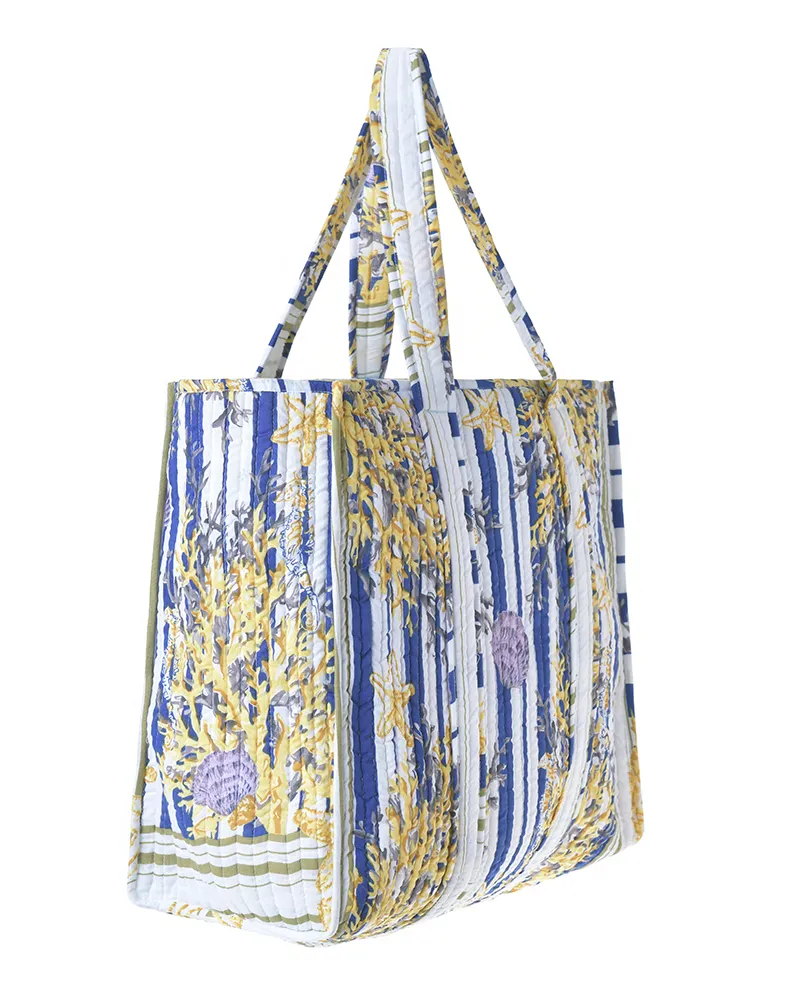 ΤΣΑΝΤΑ ΥΦΑΣΜΑΤΙΝΗ ”ΚΟΡΑΛΙΑ” ME ΜΠΛΕ/ΧΡΥΣΕΣ ΛΕΠΤΟΜΕΡΕΙΕΣ 37X33X18 (100% COTTON) ΤΣΑΝΤΑ ΥΦΑΣΜΑΤΙΝΗ ”ΚΟΡΑΛΙΑ” ME ΜΠΛΕ/ΧΡΥΣΕΣ ΛΕΠΤΟΜΕΡΕΙΕΣ 37X33X18 (100% COTTON)