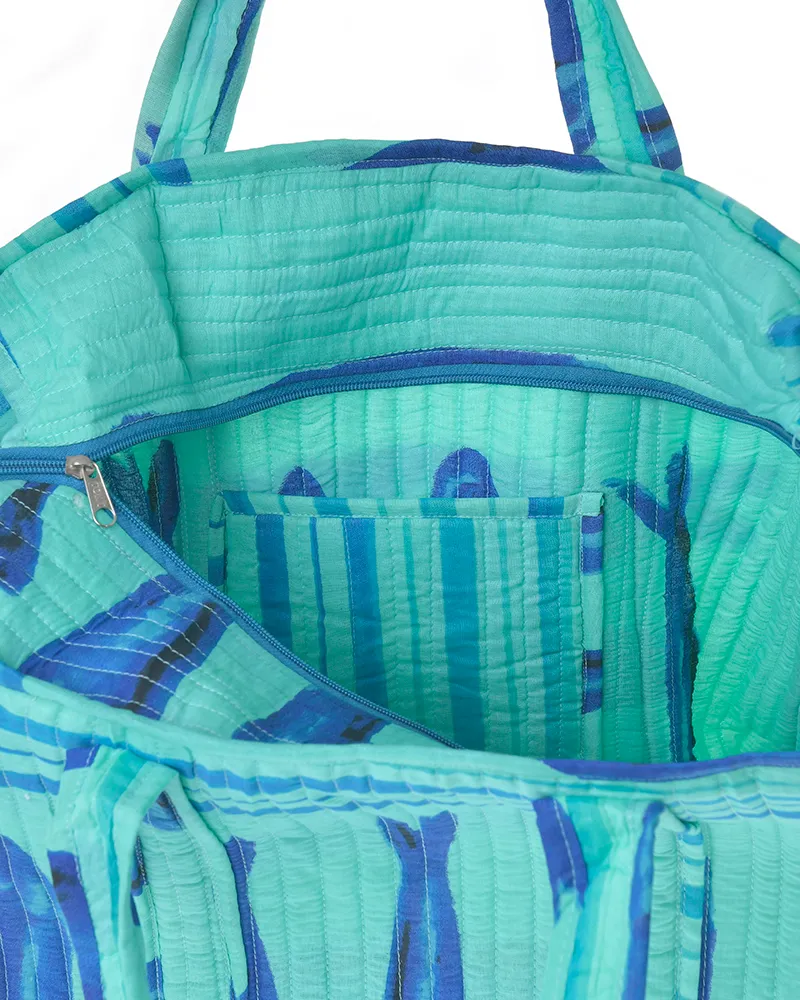 ΤΣΑΝΤΑ ΥΦΑΣΜΑΤΙΝΗ '' ΨΑΡΙΑ'' ME ΜΠΛΕ ΧΡΩΜΑ 37X33X18 (100% COTTON)