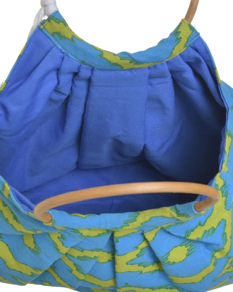 ΤΣΑΝΤΑ ΥΦΑΣΜΑΤΙΝH ΤΥΡΚΟΥΑΖ/ΚΙΤΡΙΝΟ ΜΕ ΣΧΕΔΙΑ ΚΑΙ ΚΟΚΚΑΛΙΝΟ ΧΕΡΟΥΛΙ (50%COTTON 50% POLYESTER) 50X10X40/50