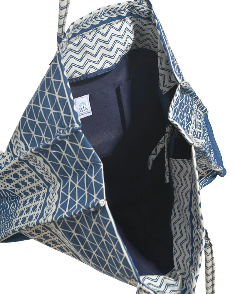 ΤΣΑΝΤΑ ΥΦΑΣΜΑΤΙΝH ΣΕ ΜΠΛΕ/ΛΕΥΚΟ ΧΡΩΜΑ  (50%COTTON 50% POLYESTER)