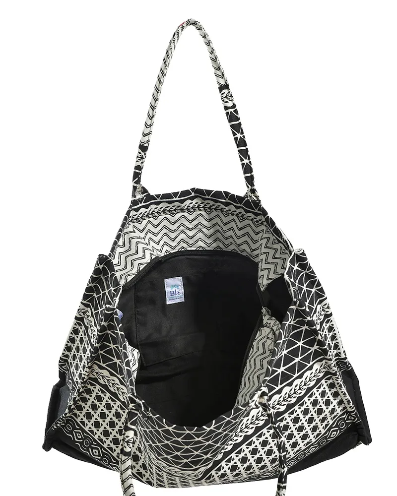 ΤΣΑΝΤΑ ΥΦΑΣΜΑΤΙΝH ΣΕ ΣΚΟΥΡΟ ΜΠΛΕ/ΛΕΥΚΟ ΧΡΩΜΑ  (50%COTTON 50% POLYESTER)