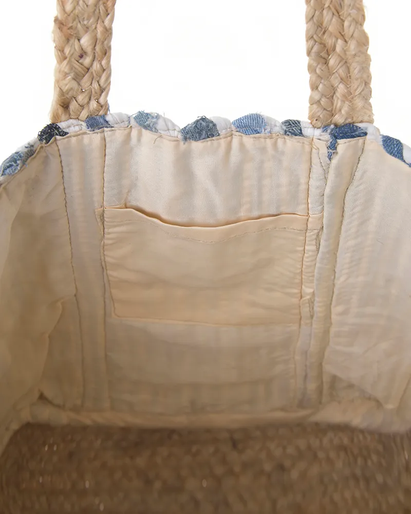 ΤΣΑΝΤΑ ΑΠΟ ΓΙΟΥΤΑ ΜΠΛΕ/ΛΕΥΚΟ 38X31X15 (100% ΓΙΟΥΤΑ) ΤΣΑΝΤΑ ΑΠΟ ΓΙΟΥΤΑ ΜΠΛΕ/ΛΕΥΚΟ 38X31X15 (100% ΓΙΟΥΤΑ)