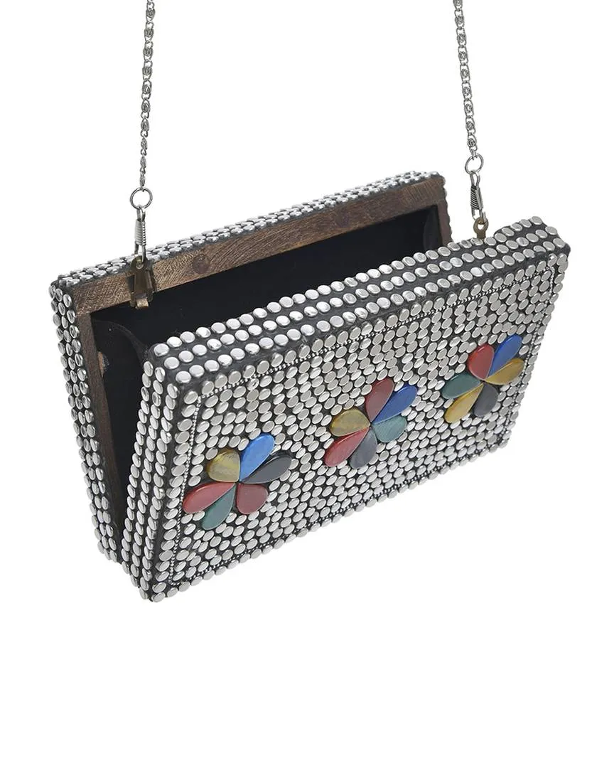 ΤΣΑΝΤΑΚΙ ΜΕΤΑΛΛΙΚΟ ΑΣΗΜΙ/ΜΑΥΡΟ ΜΕ ΠΟΛΥΧΡΩΜΕΣ ΠΕΤΡΕΣ ΚΑΙ ΑΛΥΣΙΔΑ ΤΣΑΝΤΑΚΙ ΜΕΤΑΛΛΙΚΟ ΑΣΗΜΙ/ΜΑΥΡΟ ΜΕ ΠΟΛΥΧΡΩΜΕΣ ΠΕΤΡΕΣ ΚΑΙ ΑΛΥΣΙΔΑ