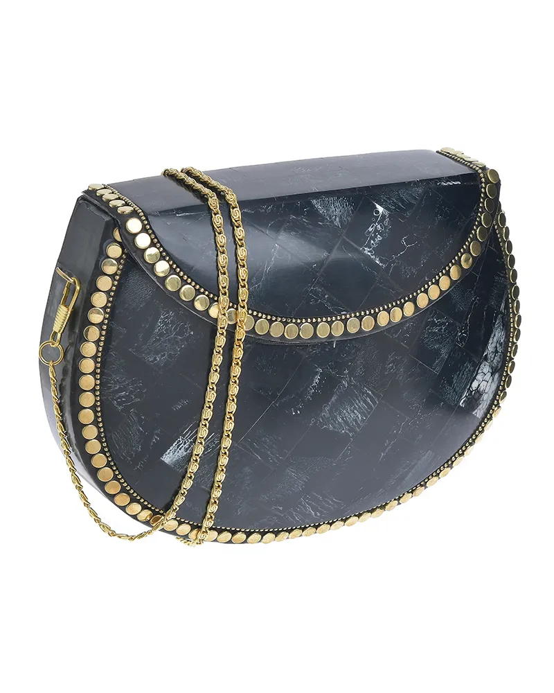 ΤΣΑΝΤΑΚΙ ΜΕΤΑΛΛΙΚΟ ΜΑΥΡΟ ΜΕ ΧΡΥΣΕΣ ΛΕΠΤΟΜΕΡΕΙΕΣ ΚΑΙ ΑΛΥΣΙΔΑ ΤΣΑΝΤΑΚΙ ΜΕΤΑΛΛΙΚΟ ΜΑΥΡΟ ΜΕ ΧΡΥΣΕΣ ΛΕΠΤΟΜΕΡΕΙΕΣ ΚΑΙ ΑΛΥΣΙΔΑ