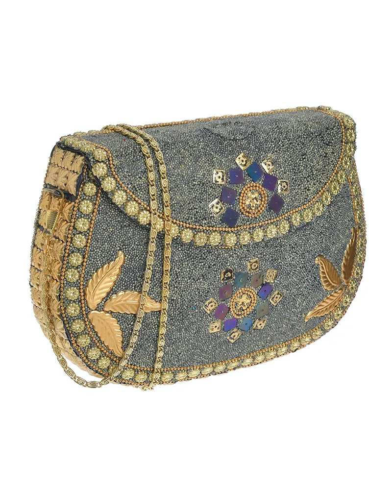 ΤΣΑΝΤΑΚΙ ΜΕΤΑΛΛΙΚΟ ΜΕ ΧΡΥΣΕΣ ΛΕΠΤΟΜΕΡΕΙΕΣ ΚΑΙ ΑΛΥΣΙΔΑ ΤΣΑΝΤΑΚΙ ΜΕΤΑΛΛΙΚΟ ΜΕ ΧΡΥΣΕΣ ΛΕΠΤΟΜΕΡΕΙΕΣ ΚΑΙ ΑΛΥΣΙΔΑ