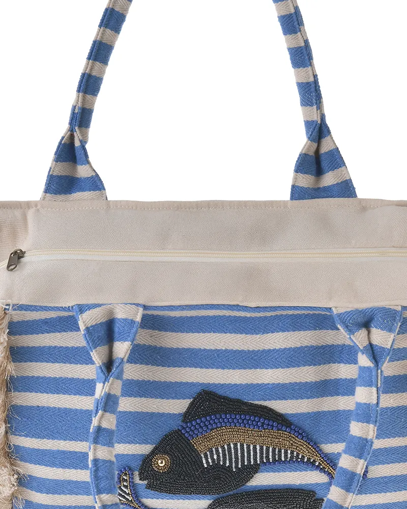 ΤΣΑΝΤA ΥΦΑΣΜΑΤΙΝΗ ''ΨΑΡΙΑ'' ΜΠΛΕ/ΛΕΥΚΟ ΜΕ ΧΑΝΤΡΕΣ (40X38X15)