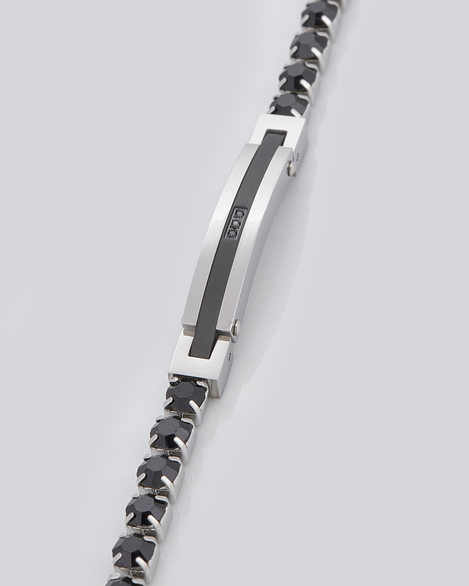 Sequoia Aνδρικό Βραχιόλι χειροπέδα από ανοξείδωτο ατσάλι ασημί με μαύρες πέτρες SE-0693 Sequoia Aνδρικό Βραχιόλι χειροπέδα από ανοξείδωτο ατσάλι ασημί με μαύρες πέτρες SE-0693