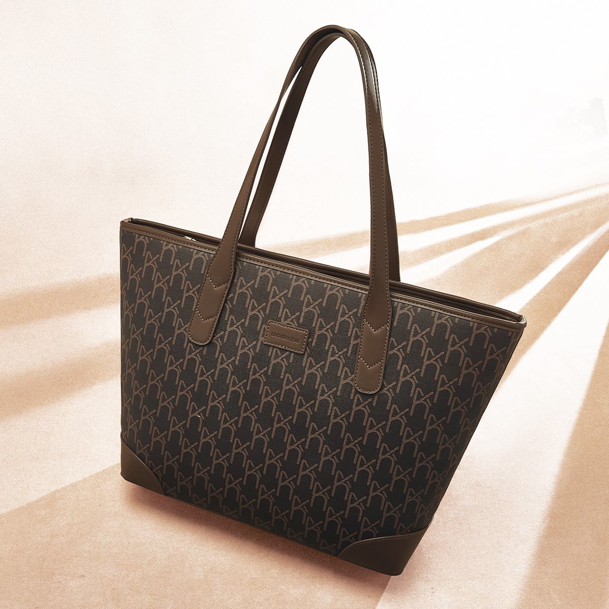 Γυναικεία Τσάντα PVC Χειρός Ώμου Laorentou 9161031L καφέ Γυναικεία Τσάντα PVC Χειρός Ώμου Laorentou 9161031L καφέ