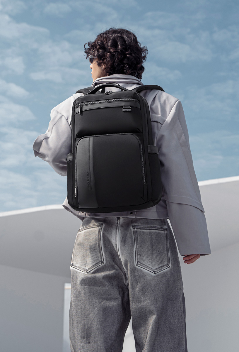 ARCTIC HUNTER τσάντα πλάτης B00808 με θήκη laptop 15.6", 19.5L, μαύρη ARCTIC HUNTER τσάντα πλάτης B00808 με θήκη laptop 15.6", 19.5L, μαύρη