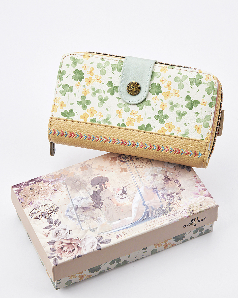 Sweet Candy Floral Whisper – Μεγάλο Γυναικείο Πορτοφόλι με Λουλουδένιο Vintage Σχέδιο