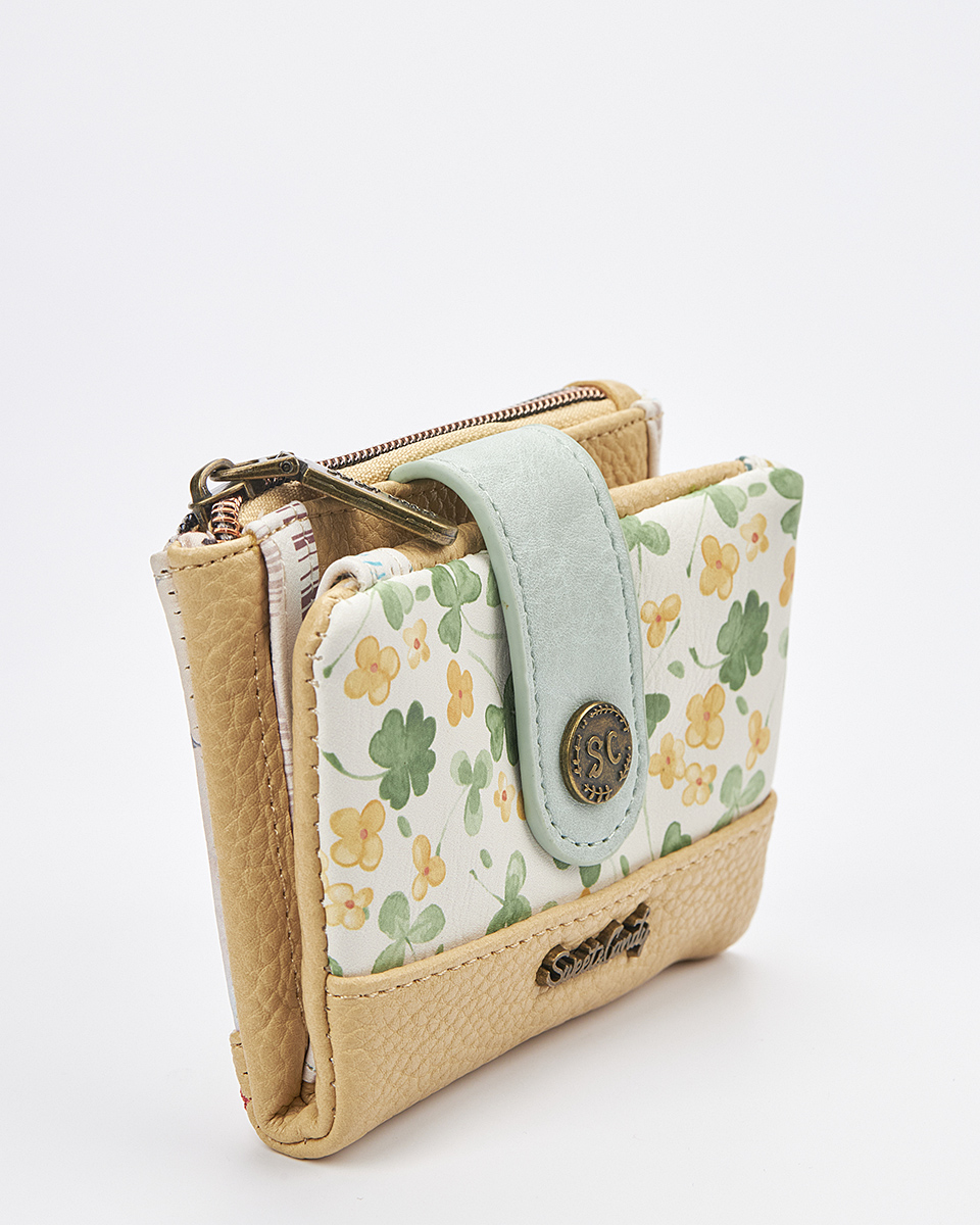 Sweet Candy Γυναικείο Πορτοφόλι με Floral Σχέδιο & Κλασική Διάταξη – Floral Whisper Sweet Candy Γυναικείο Πορτοφόλι με Floral Σχέδιο & Κλασική Διάταξη – Floral Whisper