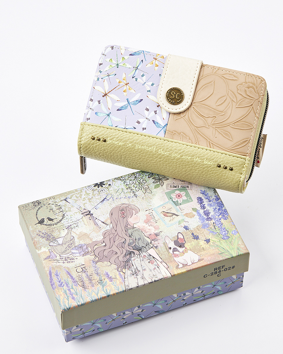 Sweet Candy Γυναικείο Πορτοφόλι με Μοτίβο Λεβάντα & Ρομαντική Καρδιά – Lavender Walk