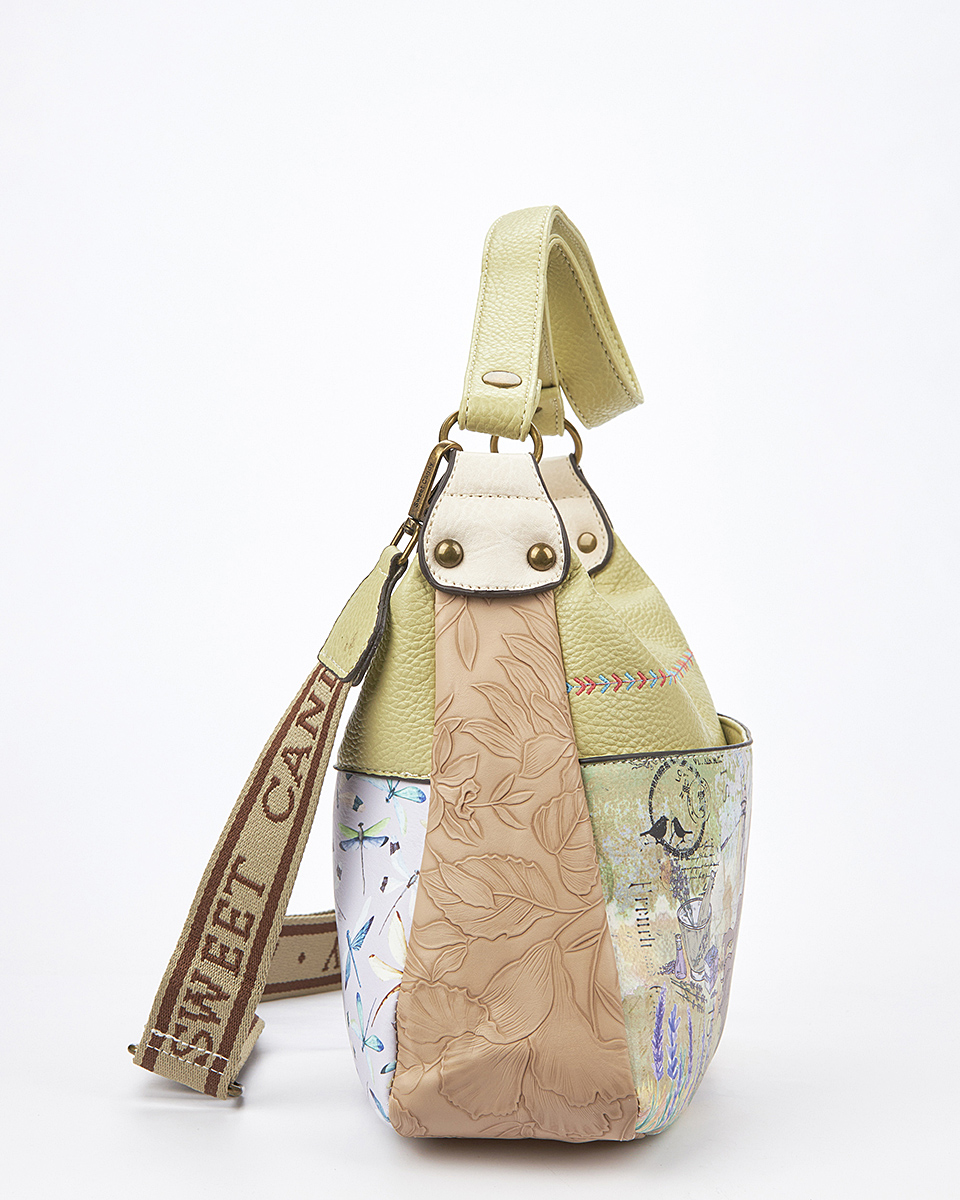 Sweet Candy Τσάντα Ώμου με Μοτίβο Λεβάντα και Φερμουάρ Πίσω – Lavender Walk Sweet Candy Τσάντα Ώμου με Μοτίβο Λεβάντα και Φερμουάρ Πίσω – Lavender Walk