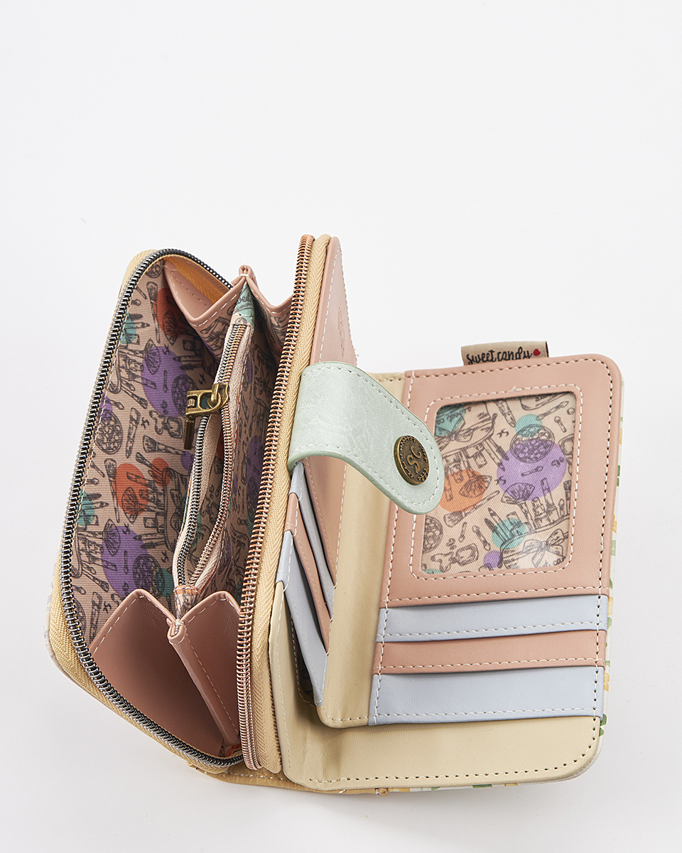 Sweet Candy Γυναικείο Πορτοφόλι με Floral Σχέδιο και Καπάκι – Floral Whisper