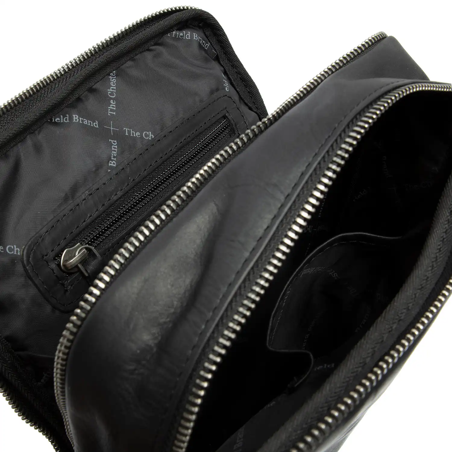 Chesterfield Leather Shoulder Bag Alva Black