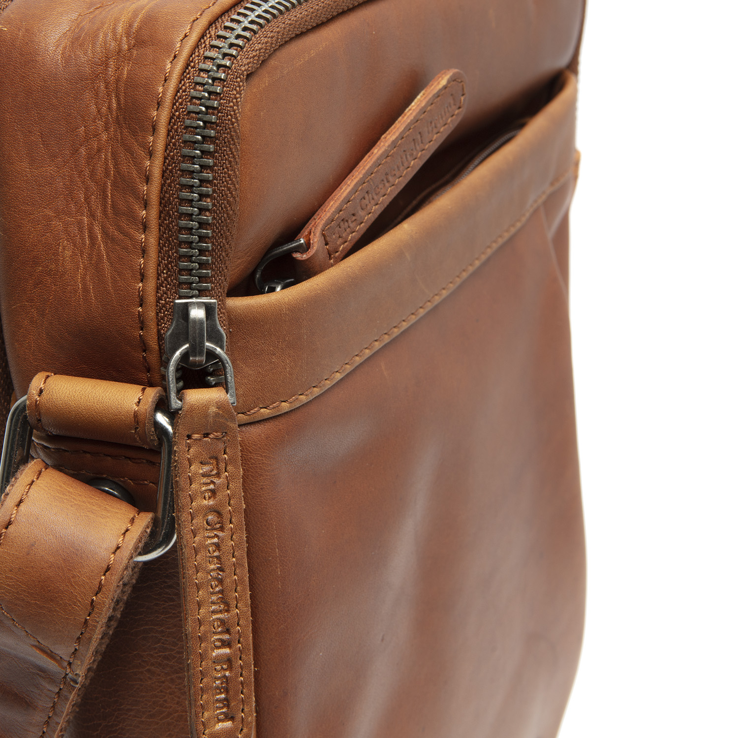 Chesterfield Leather Shoulder Bag Alva Ταμπά