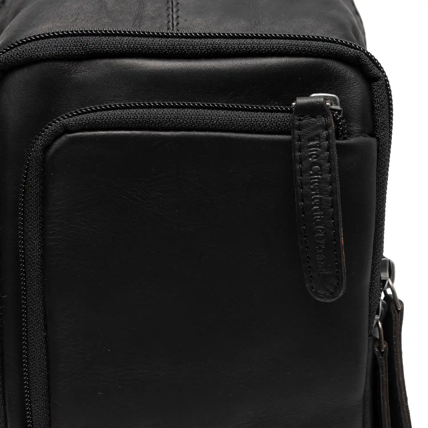 Chesterfield Leather Crossbody Bag Riga Black