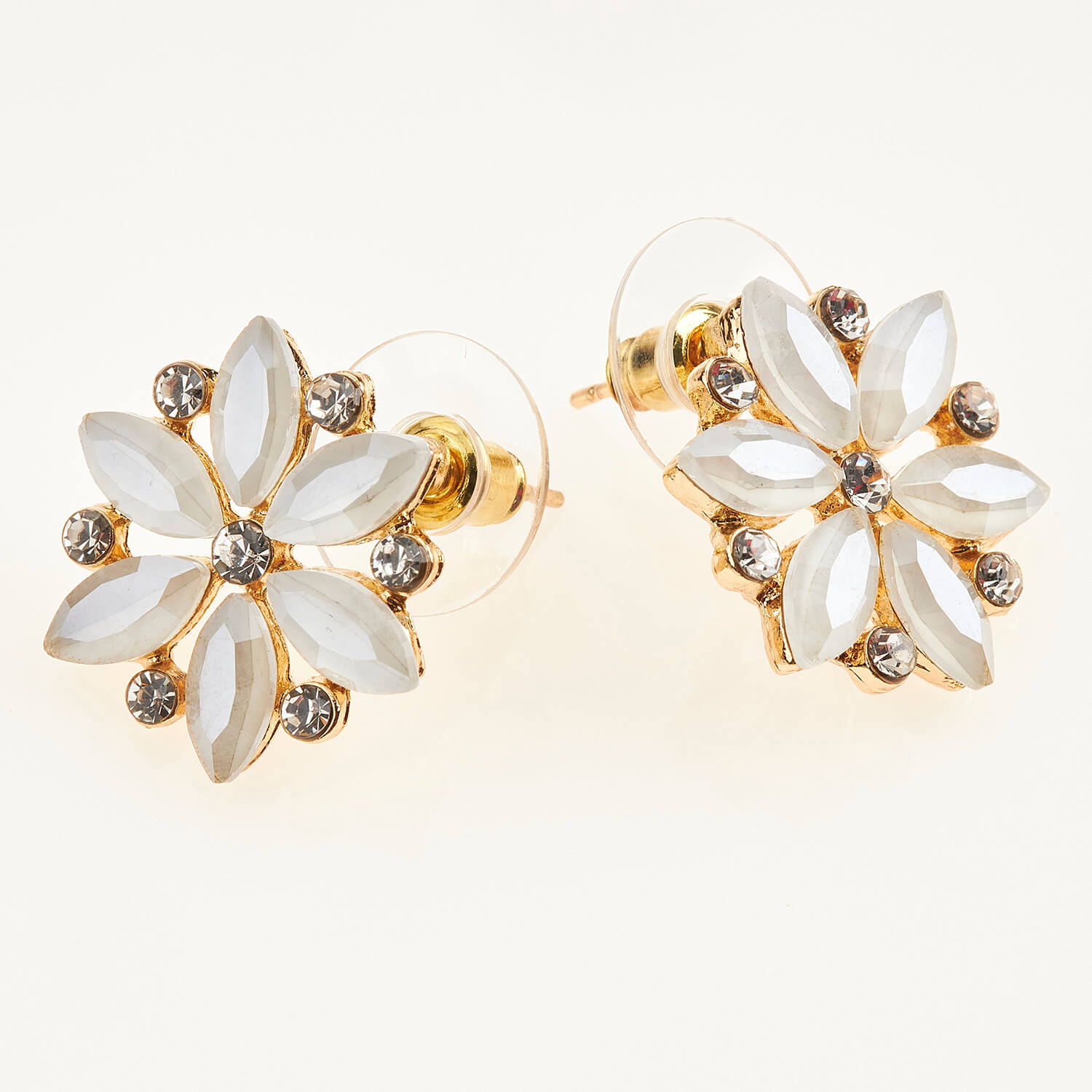 Sequoia Γυναικείο ατσάλινο Υποαλλεργικό σκουλαρίκι με πέτρες λευκό Sequoia Γυναικείο ατσάλινο Υποαλλεργικό σκουλαρίκι με πέτρες λευκό