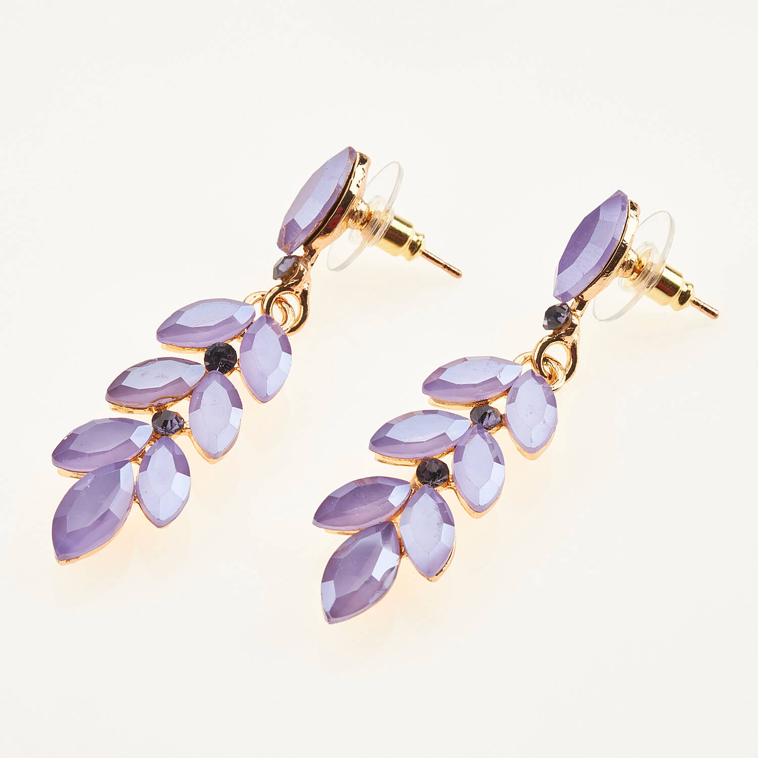 Sequoia Γυναικείο ατσάλινο Υποαλλεργικό σκουλαρίκι με πέτρες μωβ Sequoia Γυναικείο ατσάλινο Υποαλλεργικό σκουλαρίκι με πέτρες μωβ