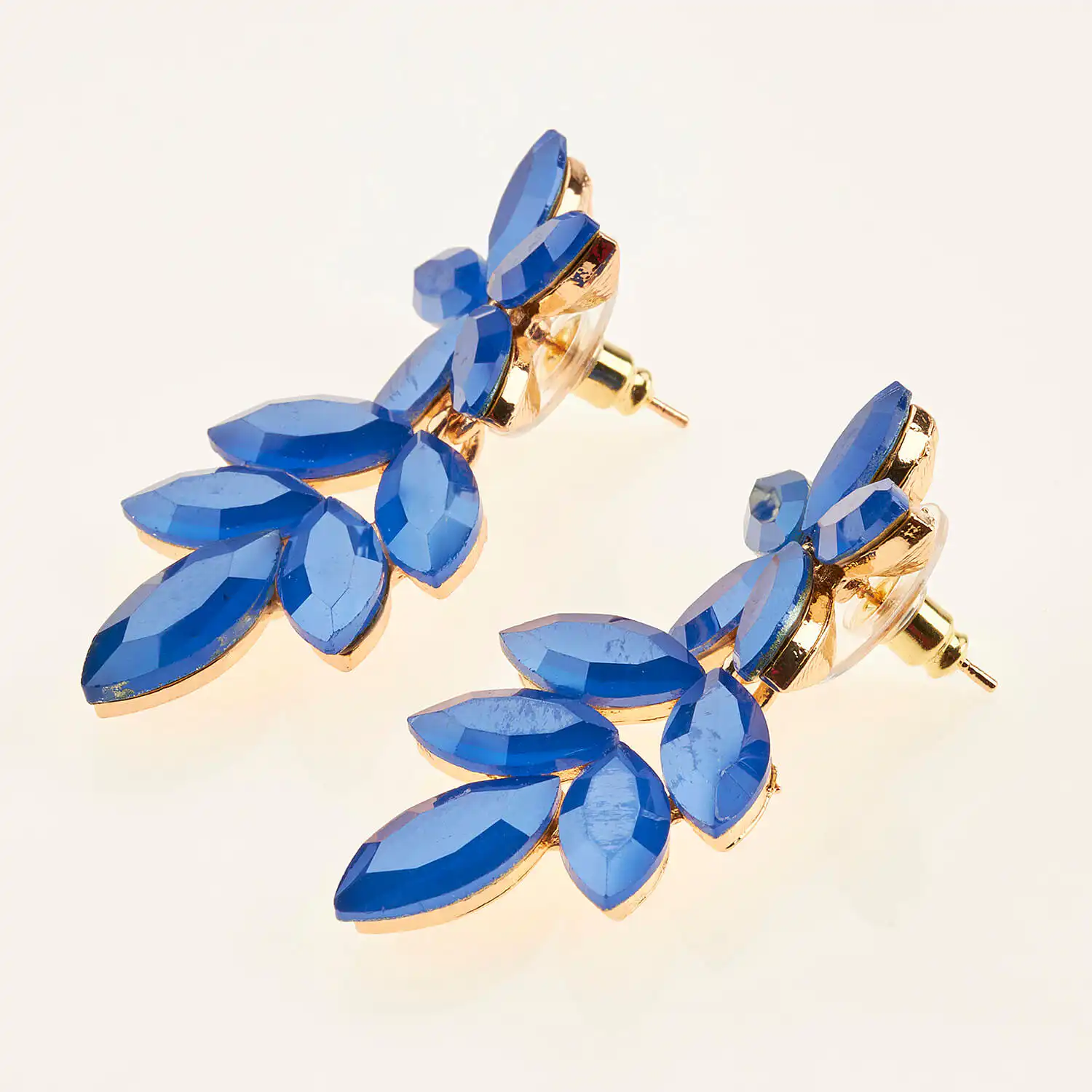 Sequoia Γυναικείο ατσάλινο Υποαλλεργικό σκουλαρίκι με πέτρες μπλε