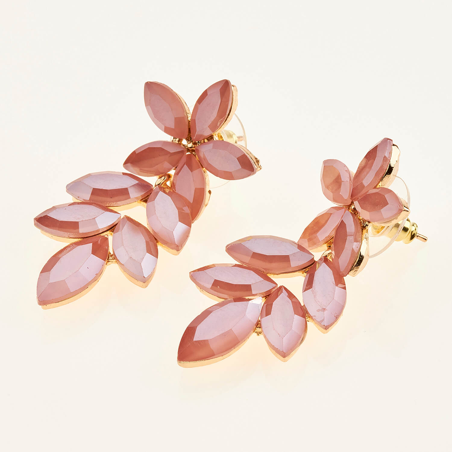 Sequoia Γυναικείο ατσάλινο Υποαλλεργικό σκουλαρίκι με πέτρες ροζ Sequoia Γυναικείο ατσάλινο Υποαλλεργικό σκουλαρίκι με πέτρες ροζ