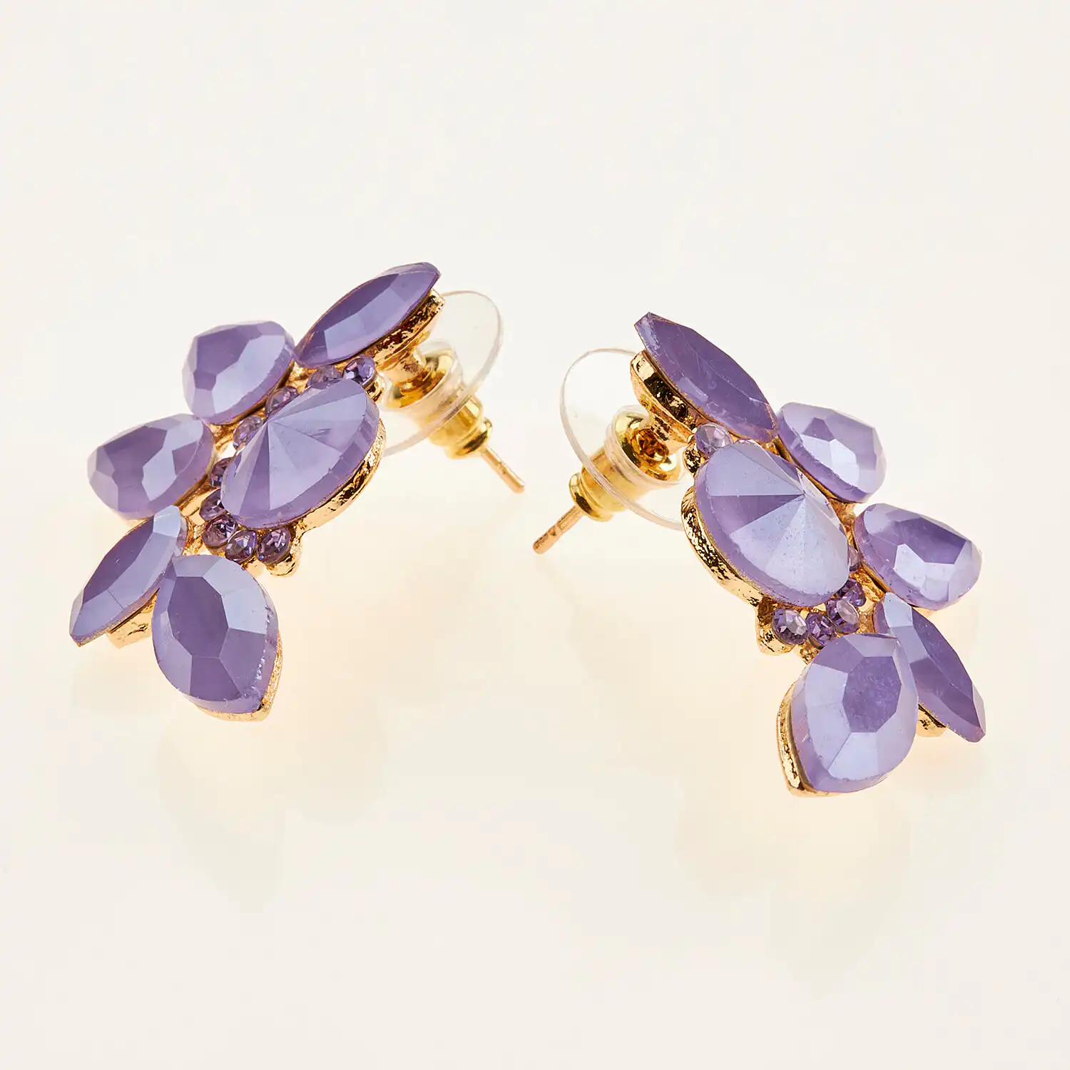 Sequoia Γυναικείο ατσάλινο Υποαλλεργικό σκουλαρίκι με πέτρες μωβ Sequoia Γυναικείο ατσάλινο Υποαλλεργικό σκουλαρίκι με πέτρες μωβ