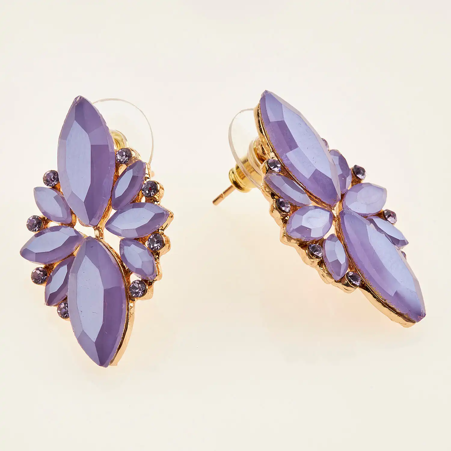 Sequoia Γυναικείο ατσάλινο Υποαλλεργικό σκουλαρίκι με πέτρες μωβ Sequoia Γυναικείο ατσάλινο Υποαλλεργικό σκουλαρίκι με πέτρες μωβ