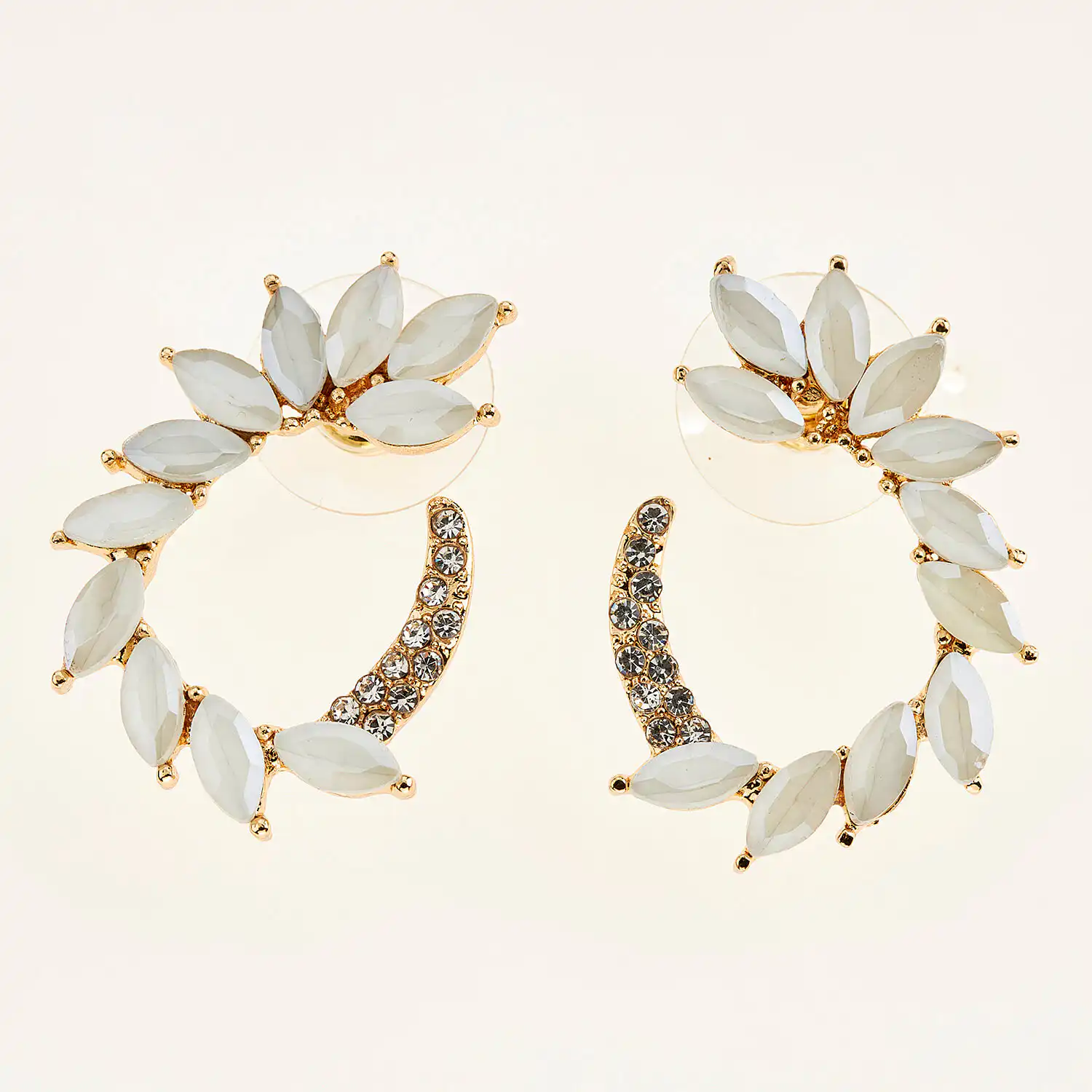 Sequoia Γυναικείο ατσάλινο Υποαλλεργικό σκουλαρίκι με πέτρες λευκό Sequoia Γυναικείο ατσάλινο Υποαλλεργικό σκουλαρίκι με πέτρες λευκό